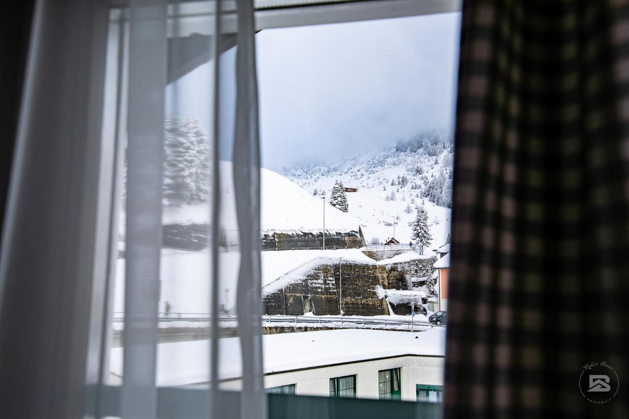 Hotel Bergidyll - Riders Haven Self Check-In Hotel Andermatt Εξωτερικό φωτογραφία
